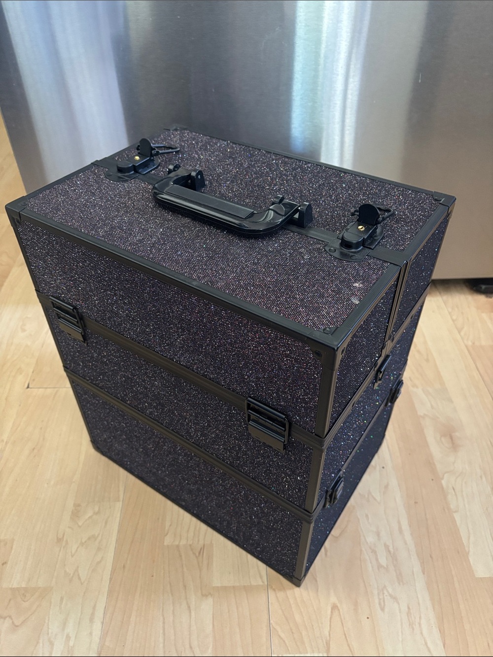 Glittered Black Cosmetic Storage Case - Portable Makeup Organizer